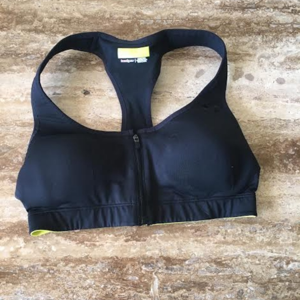 Under Armour 36A Heat Gear Zipper Sports Bra